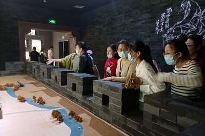 中文與傳媒系赴亳州市城市展覽館開展主題黨日活動(dòng) 深化文化教育，服務(wù)城市發(fā)展